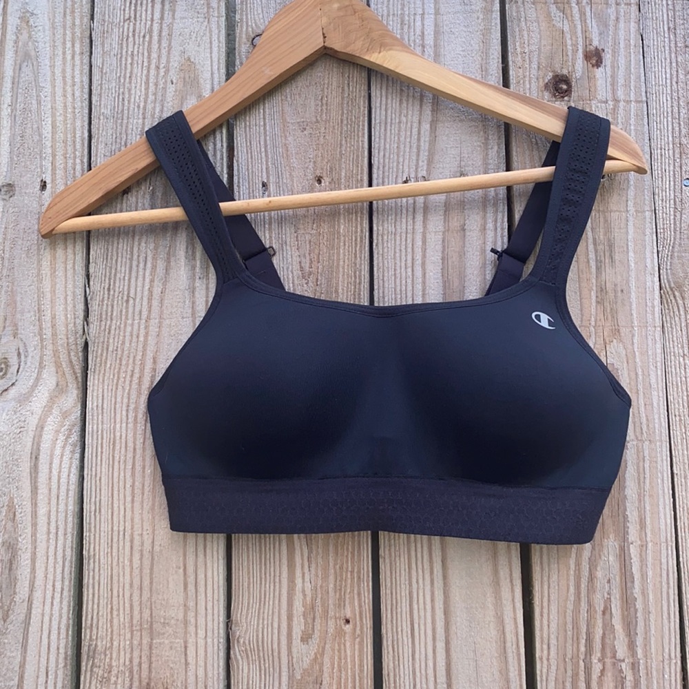 EUC Champion Black Sports-bra
